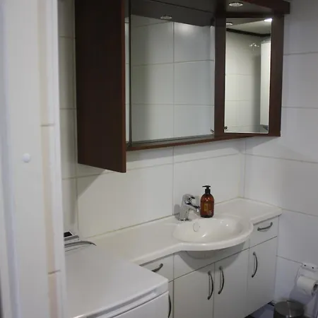 Koivurannan Lomamoekit Kotkanpesae *