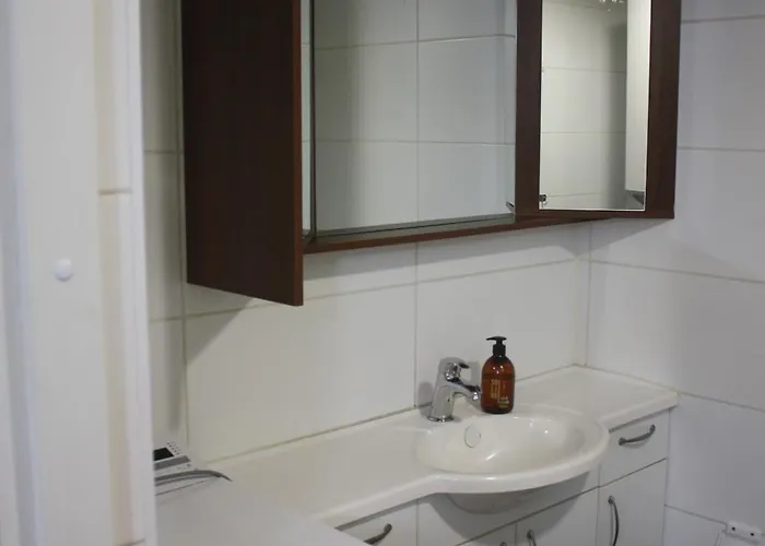 Koivurannan Lomamoekit Kotkanpesae *